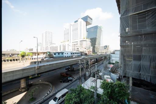 THE LINE Asoke-Ratchada, Perfect space and location with 360 degree facility