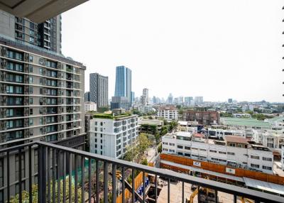 Condo Soi Ari, 2 bedrooms, jacuzzi, bubble jet pool