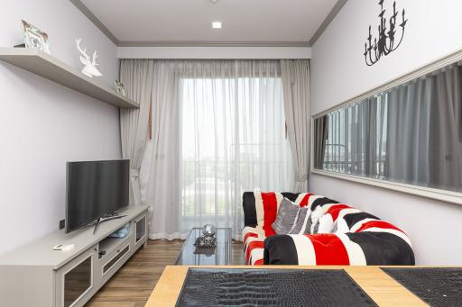 A stylish decorated 1 bedroom unit for rent and sale at Ceil by Sansiri