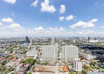 THE LINE PHAHON-PRADIPAT, the highly desirable condominium in the sought-after location