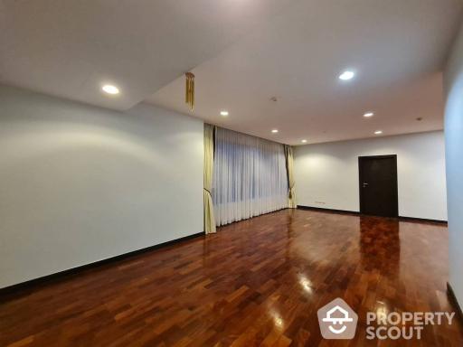 2-BR Condo at Wilshire near BTS Phrom Phong