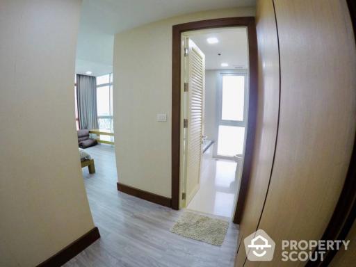 3-BR Condo at Nusasiri Grand Condominium near BTS Ekkamai