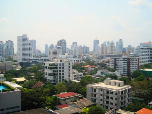 Ivy Thonglor, the rental unit is exceptionally located in Thonglor area