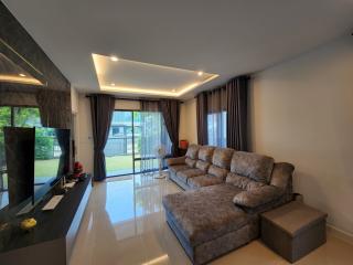 Saransiri Chaiyaphruek-Chaengwattana, a home designed for the whole family.