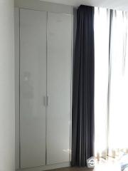 2-BR Condo at Noble Recole Sukhumvit 19 near MRT Sukhumvit (ID 512075)