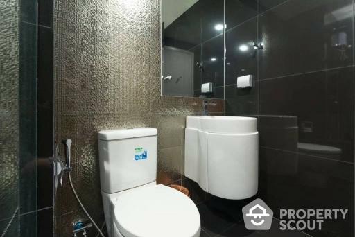 1-BR Condo at Rhythm Sukhumvit 36-38 near BTS Thong Lor (ID 513524)