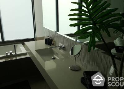 2-BR Condo at Rhythm Sukhumvit 42 near BTS Ekkamai (ID 457606)