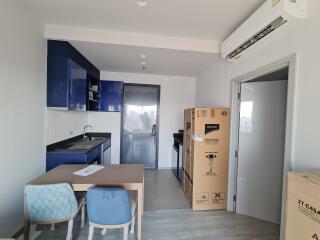 XT Ekkamai, Fully furnished condo offering Sky Lap Pool with Jacuzzi and Poolside Theatre