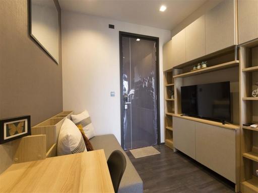 Hot Unit in THE LINE ASOKE RATCHADA featuring one bedroom