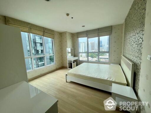 2-BR Condo at Life @ Sathorn 10 near BTS Chong Nonsi