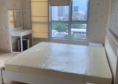 2-BR Condo at Life @ Sathorn 10 near BTS Chong Nonsi