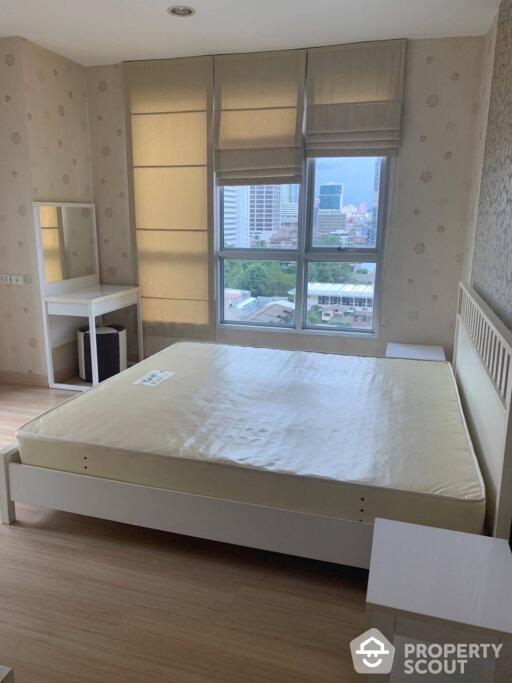 2-BR Condo at Life @ Sathorn 10 near BTS Chong Nonsi