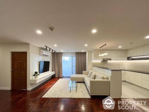 3-BR Condo at Richmond Palace Condominium near BTS Phrom Phong (ID 513680)