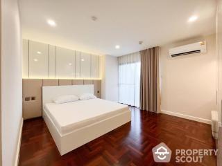 3-BR Condo at Richmond Palace Condominium near BTS Phrom Phong (ID 513680)