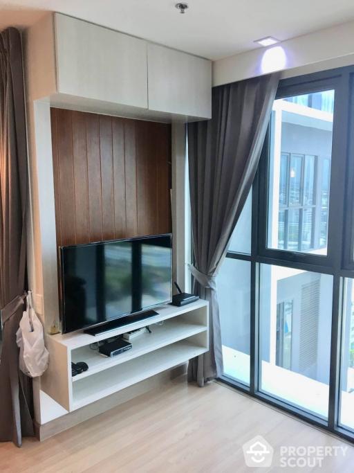 2-BR Condo at Ideo Mobi Phayathai near BTS Phaya Thai