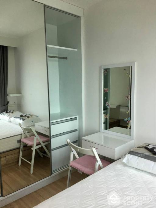 2-BR Condo at Ideo Mobi Phayathai near BTS Phaya Thai