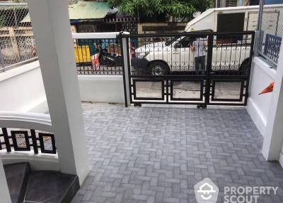 2-BR Townhouse near MRT Thailand Cultural Centre