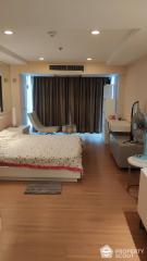 1-BR Condo at The Trendy Condominium near BTS Nana