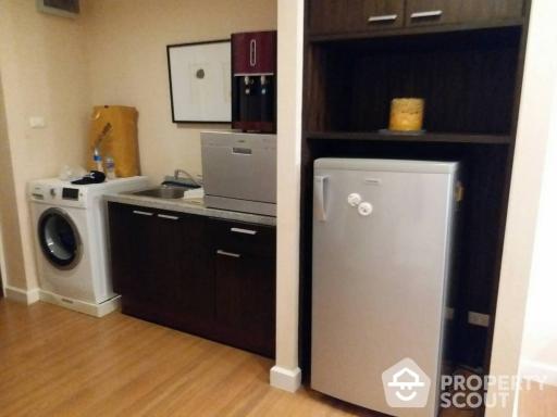 1-BR Condo at The Trendy Condominium near BTS Nana