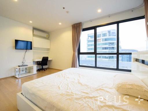 Luxury condo,located in the middle of Soi Thonglor