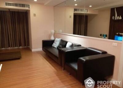 1-BR Condo at The Trendy Condominium near BTS Nana