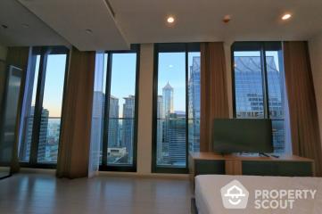 2-BR Condo at Noble Ploenchit near BTS Phloen Chit (ID 140502)