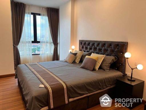 1-BR Condo at Supalai Premier Charoen Nakhon near BTS Krung Thon Buri