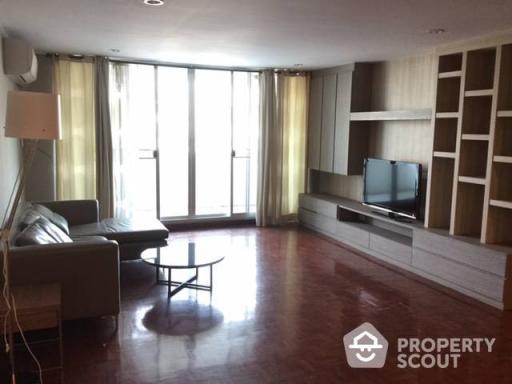 3-BR Condo at D.S. Tower 2 Sukhumvit 39 Condominium near MRT Sukhumvit