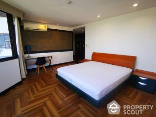 2-BR Condo at Lake Avenue Sukhumvit 16 near BTS Asok