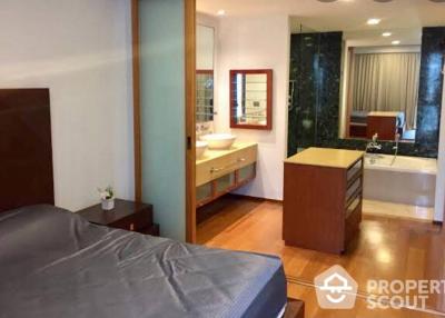 3-BR Condo at Ficus Lane Condominium near BTS Phra Khanong