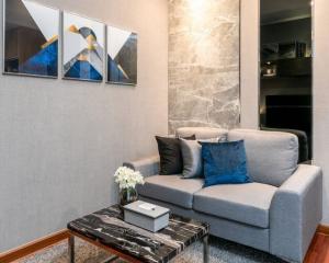 Great Condominium with Modern Contemporary Design in the Heart of the City