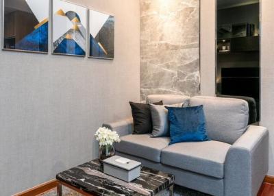 Great Condominium with Modern Contemporary Design in the Heart of the City