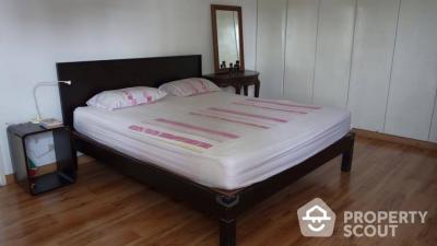 3-BR Condo at Moon Tower Condominium near BTS Thong Lor