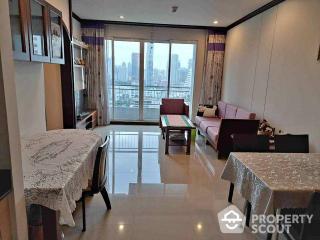 2-BR Condo at Circle Condominium near MRT Phetchaburi