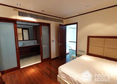 3-BR Duplex at Le Raffine Jambunuda Sukhumvit 31 Condominium near BTS Phrom Phong