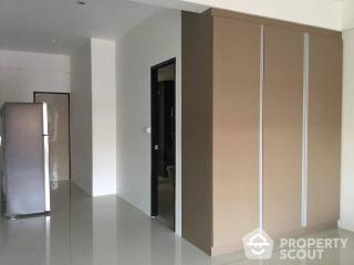 4-BR Townhouse near BTS Thong Lor