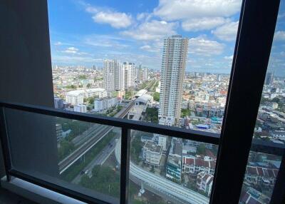 2-BR Condo at Urbano Absolute near BTS Krung Thon Buri