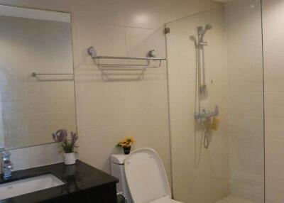 2-BR Condo at Belle Grand Rama 9 near MRT Phra Ram 9