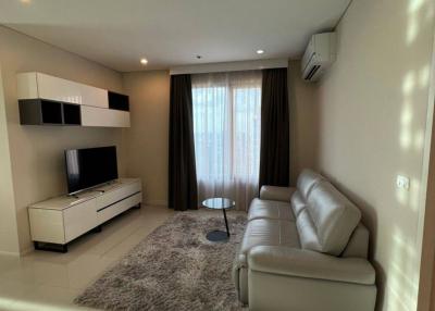 2-BR Condo at Villa Asoke near MRT Phetchaburi