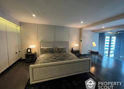 1-BR Condo at The Emporio Place near BTS Phrom Phong