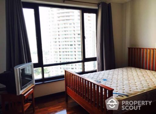 2-BR Condo at Baan Piya Sathorn near MRT Si Lom