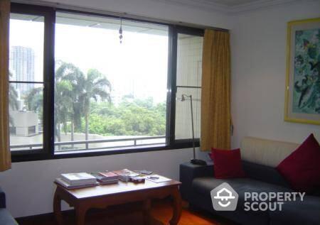 2-BR Condo at Baan Piya Sathorn near MRT Si Lom