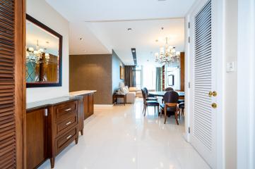 Condo 300m to Ploen Chit in luxury area