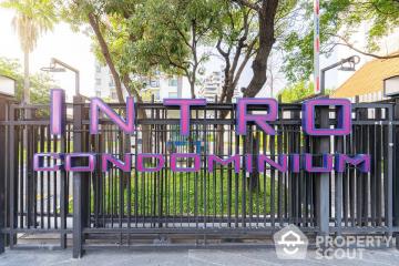 1-BR Condo at Intro Phaholyothin-Pradipat near MRT Kamphaeng Phet