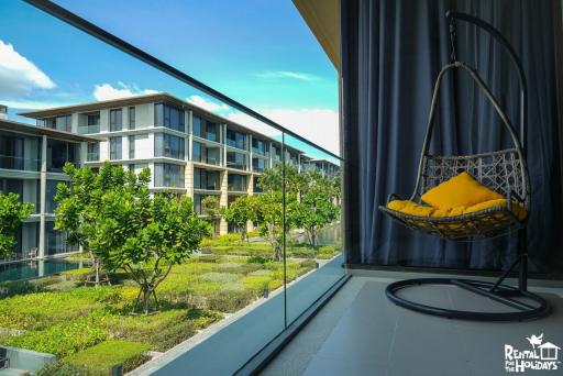 Mai Khao beachfront live full service