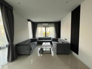 Setthasiri Krungthep Kreetha 2, the single house in the excellent location of Srinakarin area