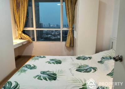 2-BR Condo at Urbana Langsuan Condominium near BTS Ratchadamri