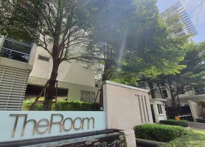 1-BR Condo at The Room Sukhumvit 79 near BTS On Nut