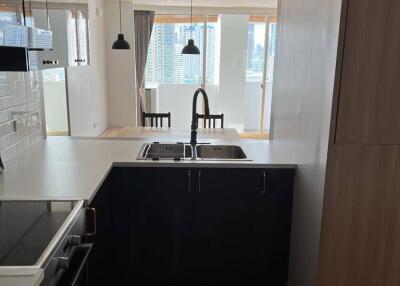 1-BR Condo at D.S. Tower 2 Sukhumvit 39 Condominium near MRT Sukhumvit