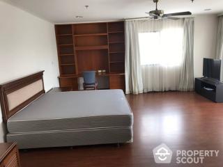 3-BR Condo at Kallista Mansion near ARL Makkasan